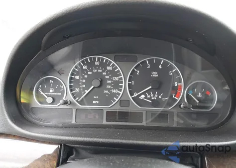 2003 BMW 330Xi from USA, damaged, VIN WBAEW53453PG22315